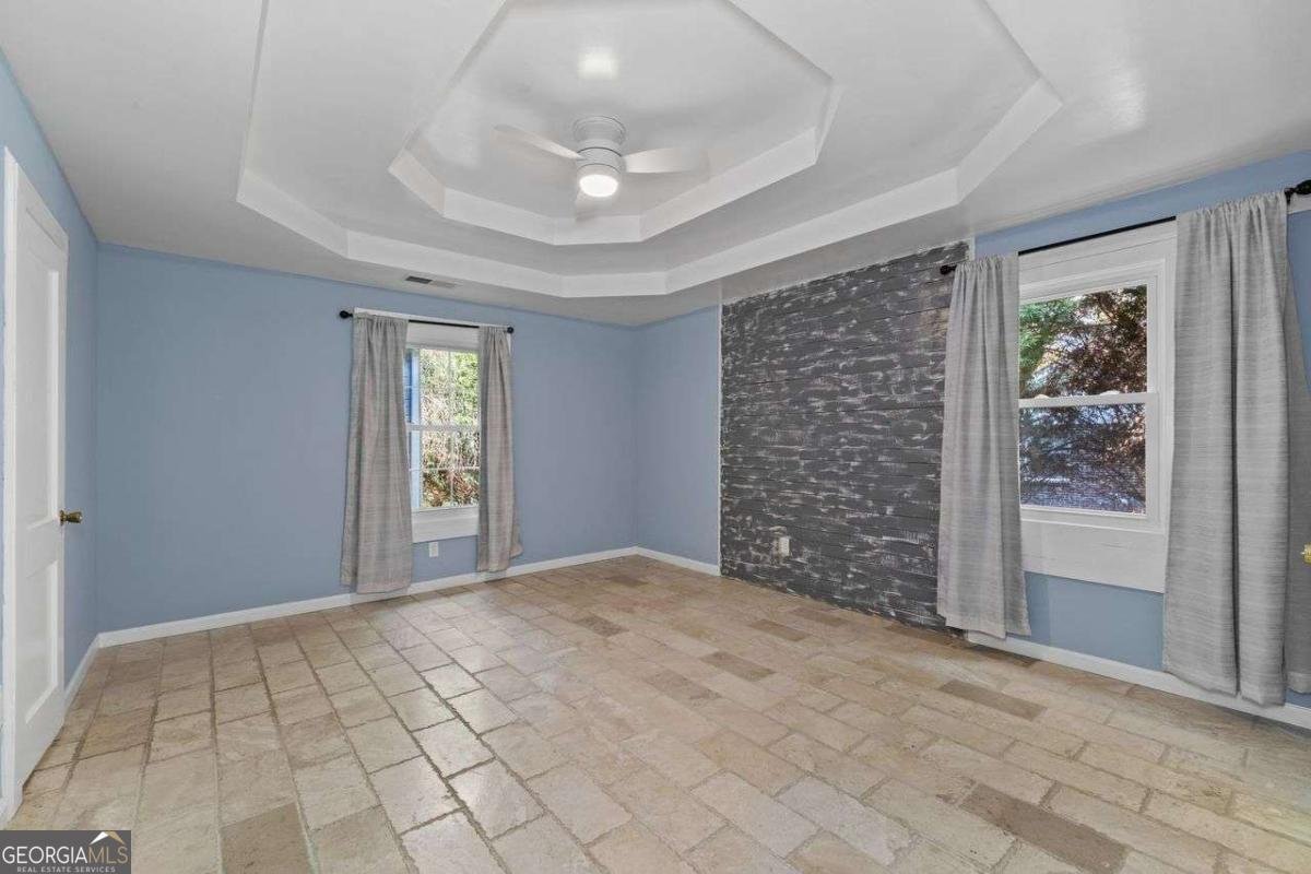 672 MEADOWBROOK Drive Winder - 27