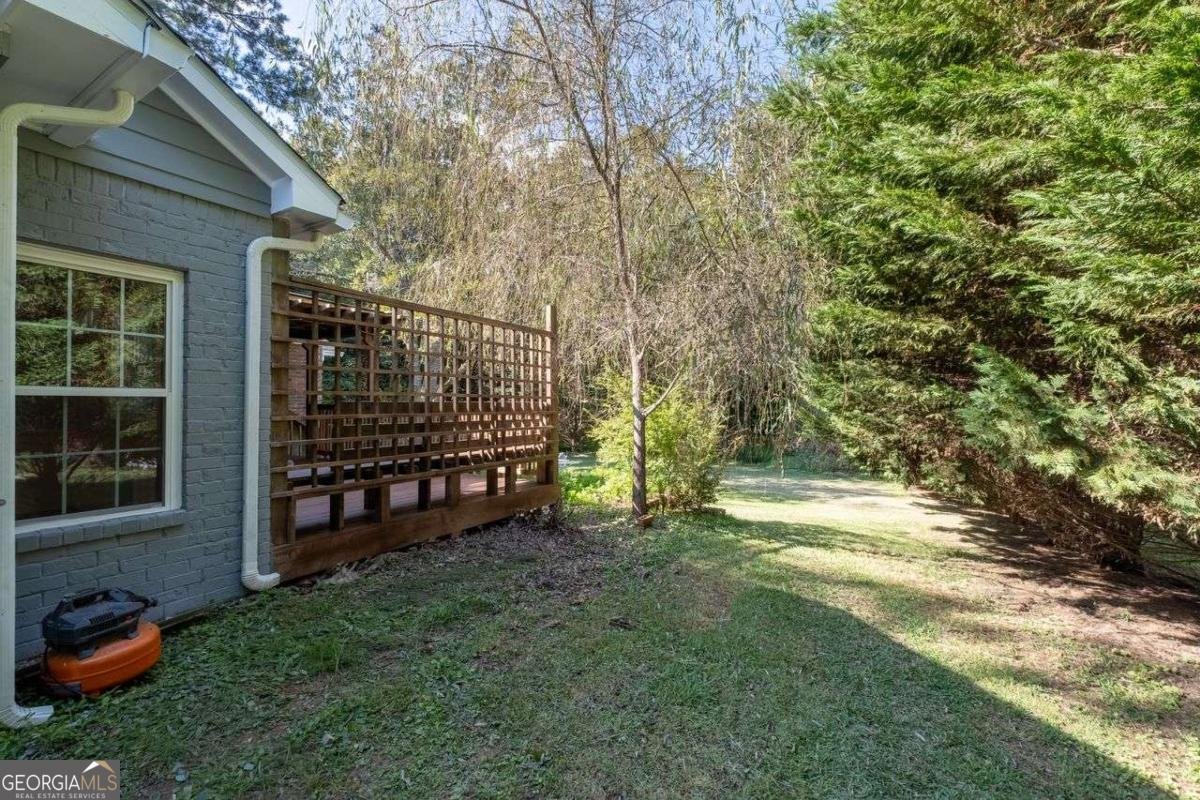 672 MEADOWBROOK Drive Winder - 39