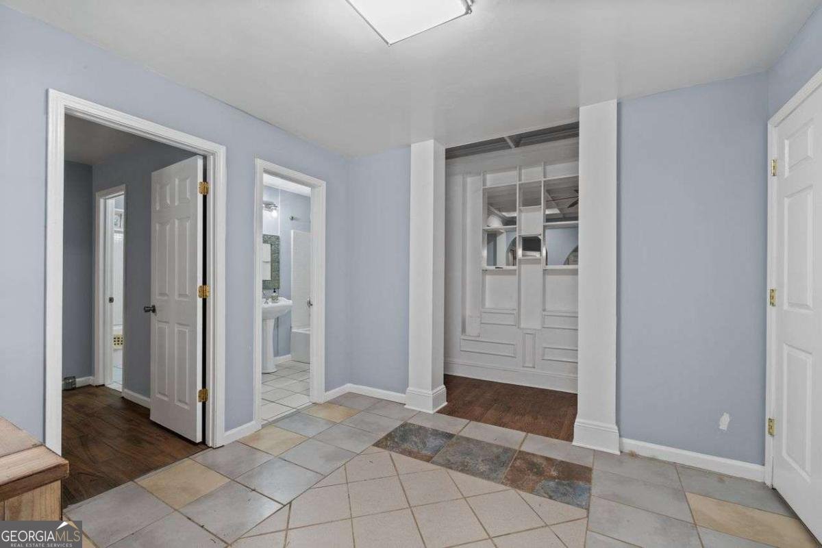 672 MEADOWBROOK Drive Winder - 6