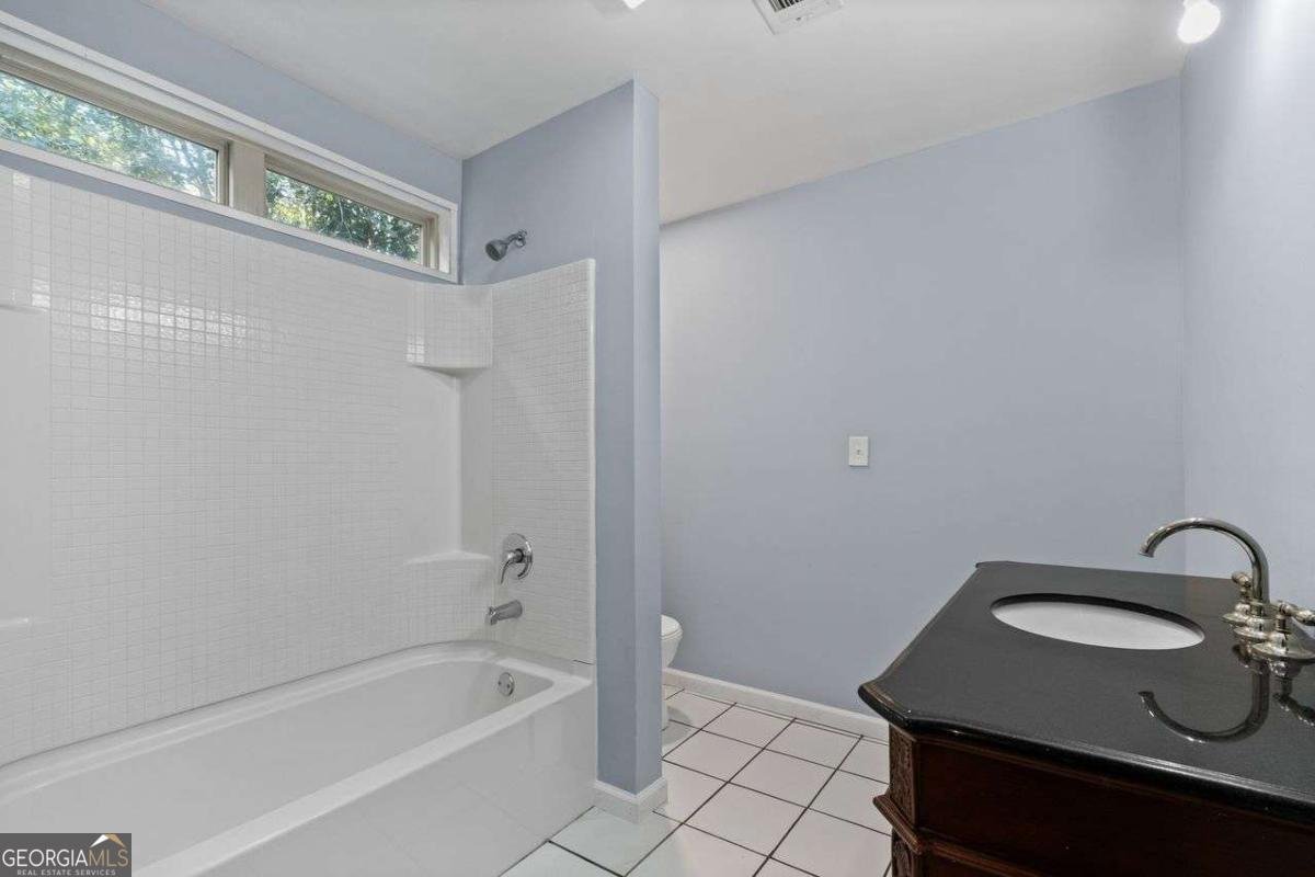 672 MEADOWBROOK Drive Winder - 9