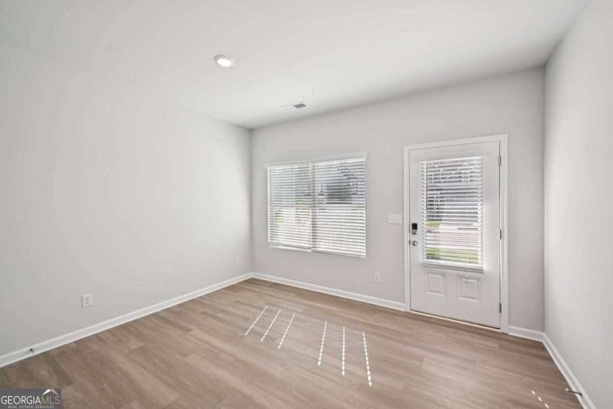 435 Lanier Circle Woodstock - 15