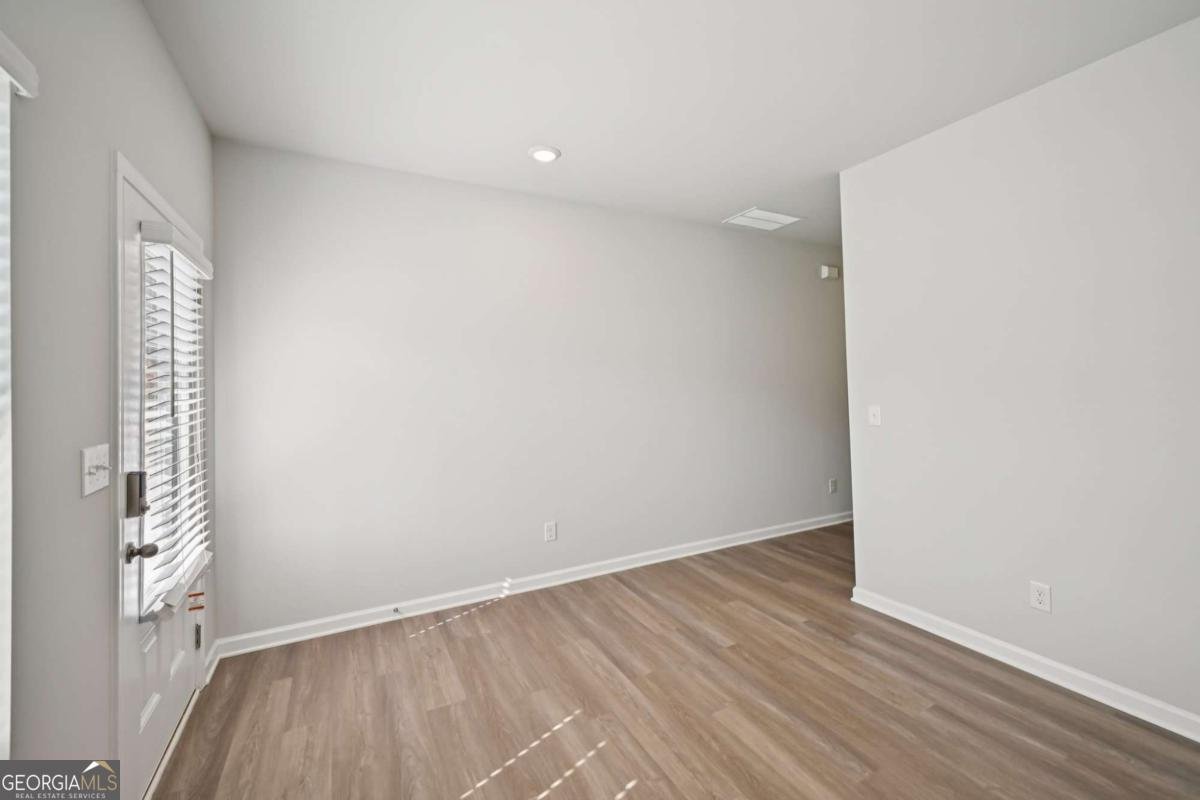 435 Lanier Circle Woodstock - 16