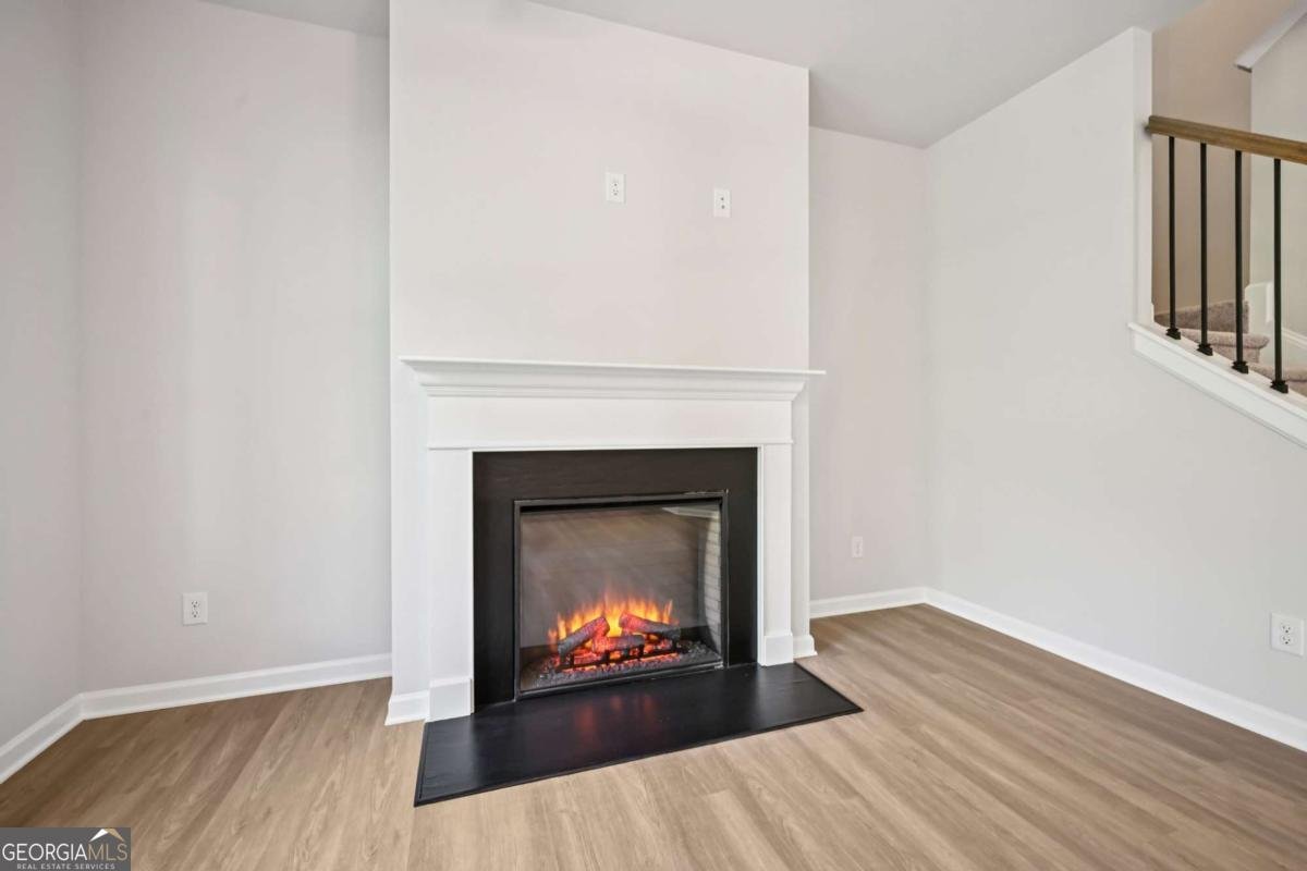 435 Lanier Circle Woodstock - 4