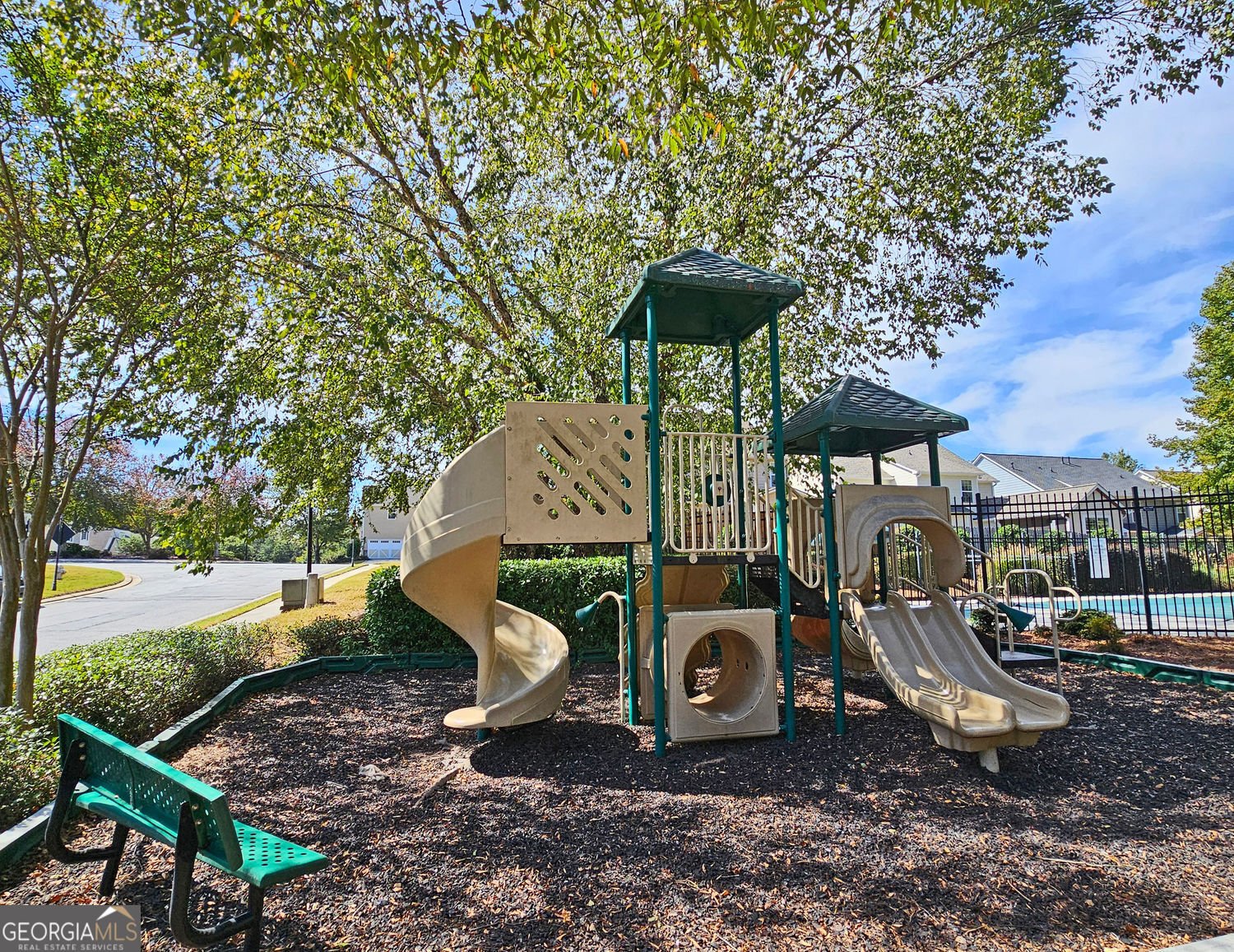 2282 Leicester Way Atlanta - 27