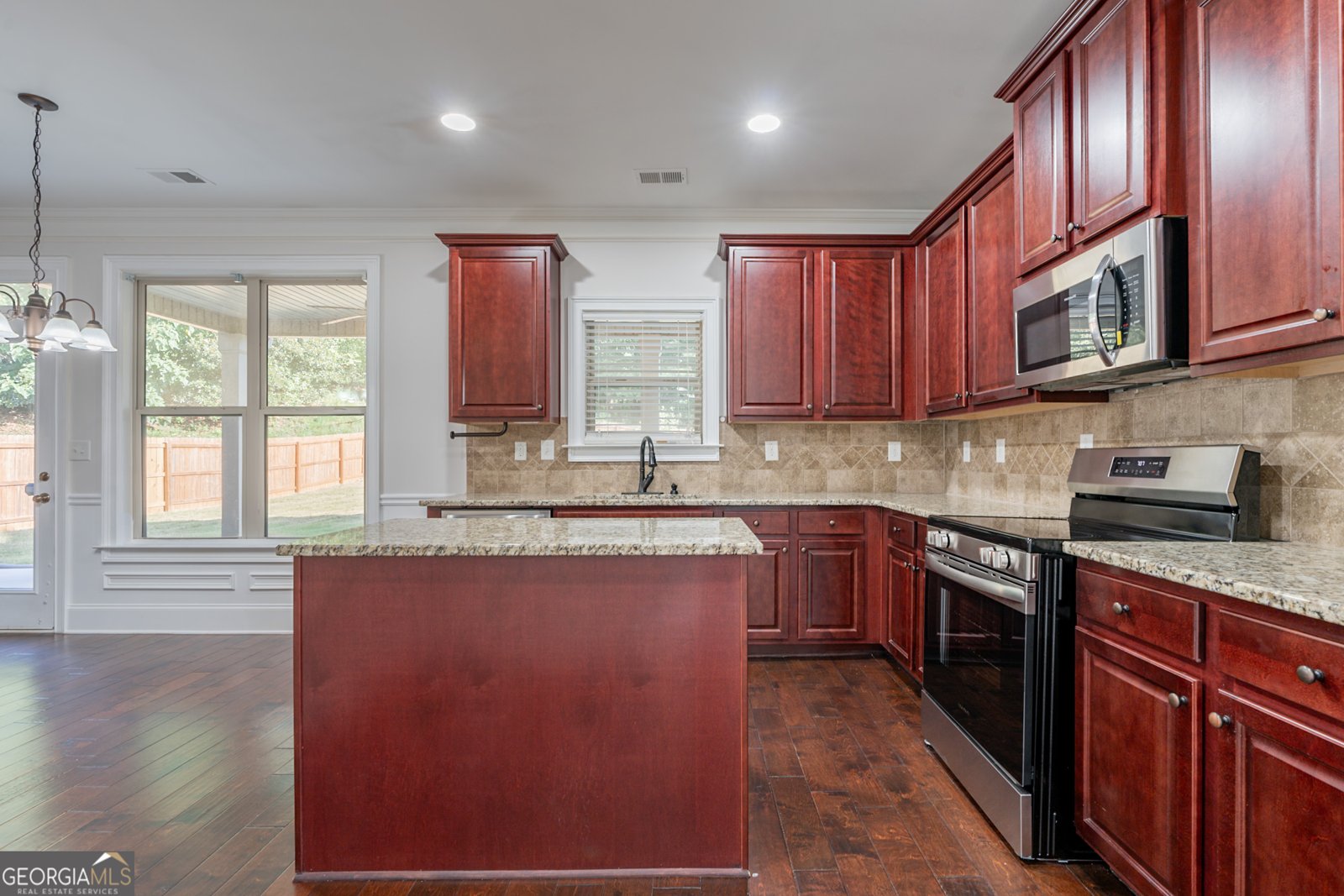 1337 CLARECASTLE Lane Buford - 4