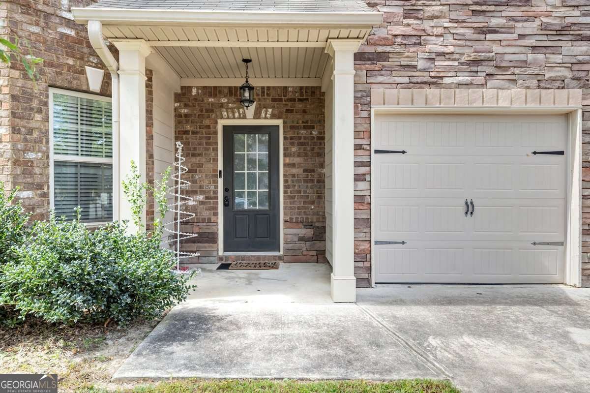 7801 Flyaway Road Fairburn - 2