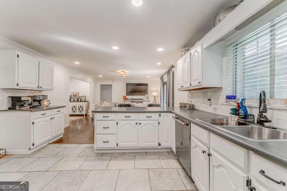 212 Sherwood Drive Calhoun - 14