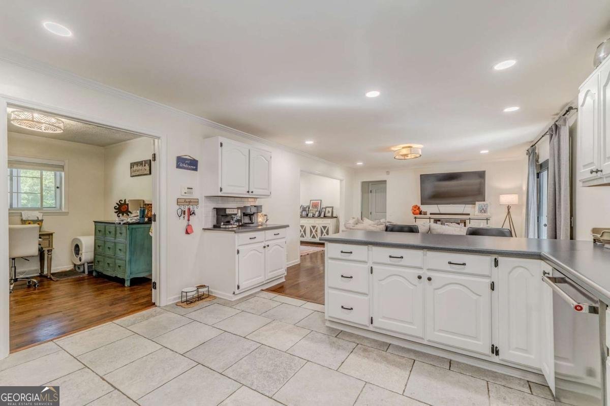 212 Sherwood Drive Calhoun - 17