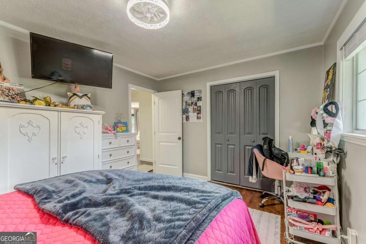 212 Sherwood Drive Calhoun - 27