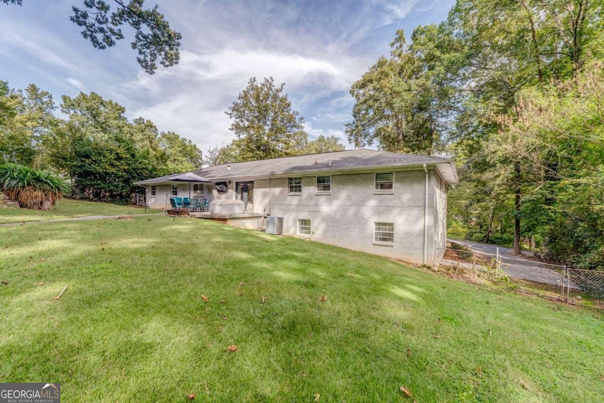 212 Sherwood Drive Calhoun - 37