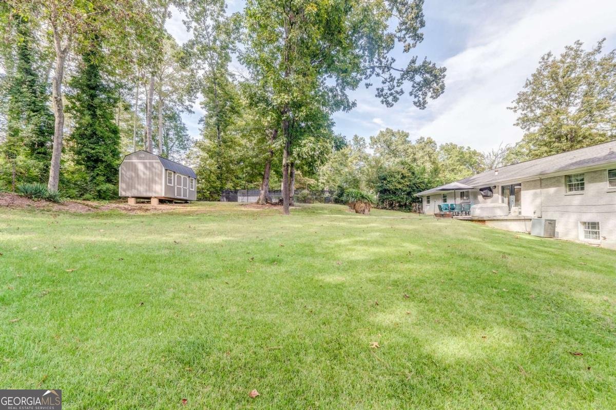 212 Sherwood Drive Calhoun - 40