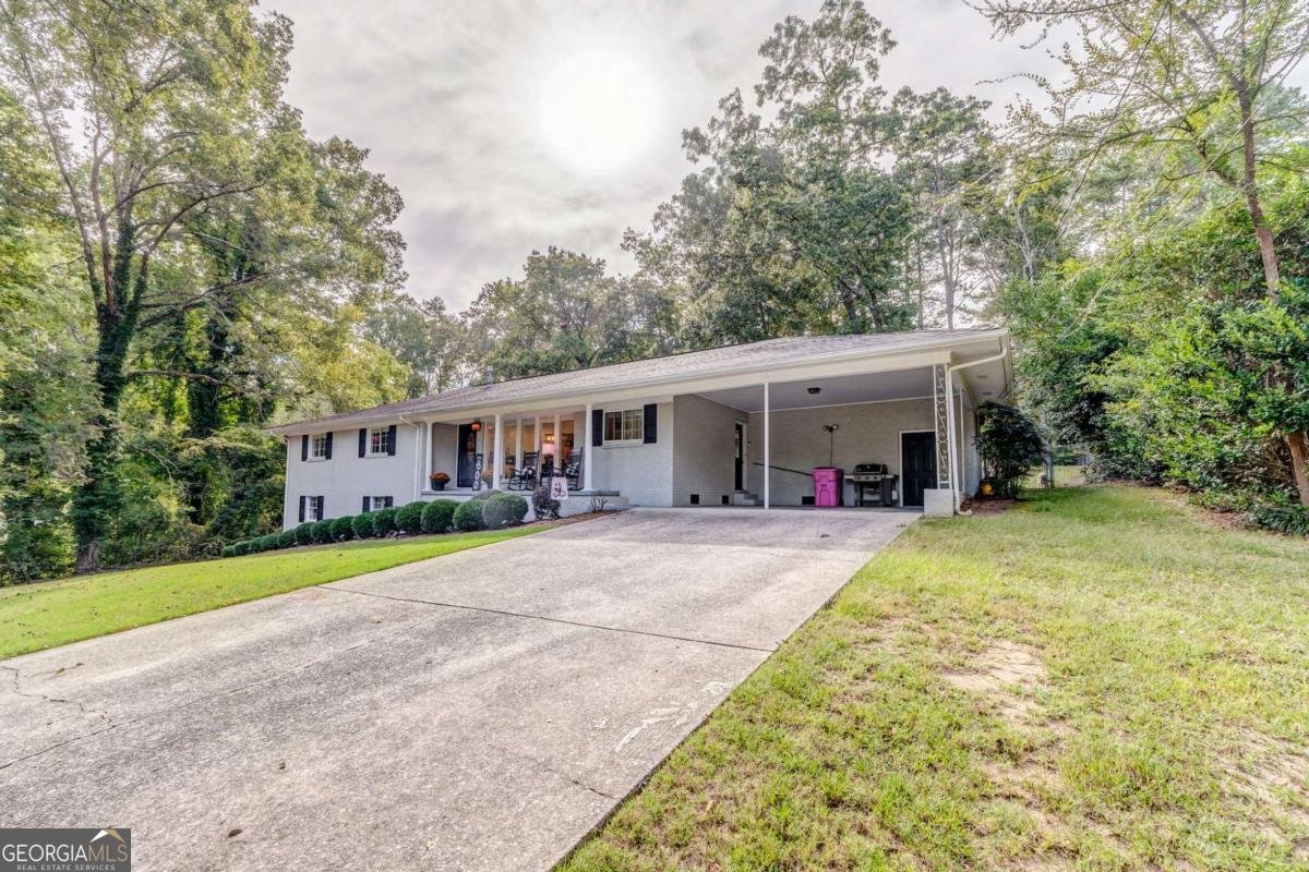 212 Sherwood Drive Calhoun - 48