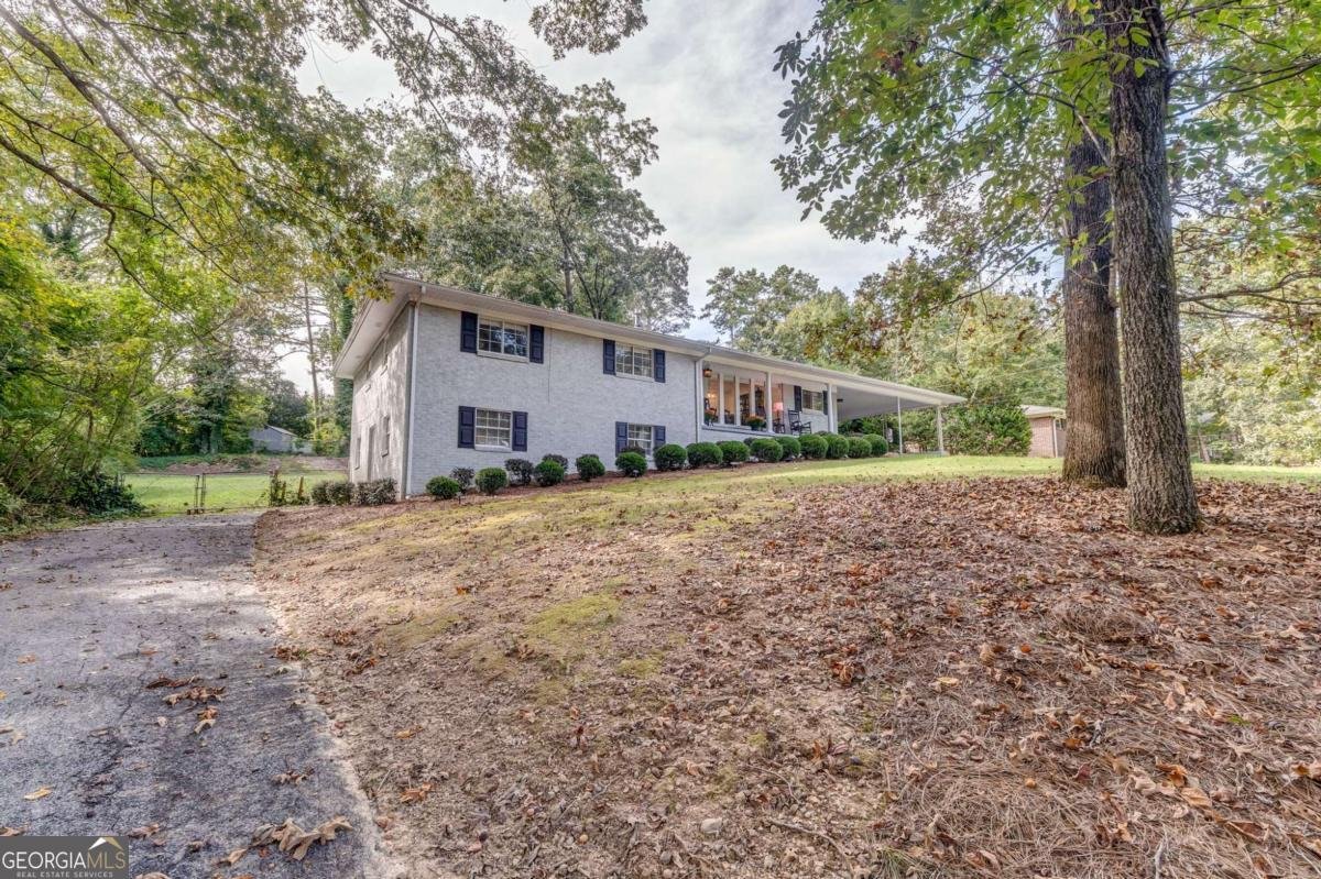 212 Sherwood Drive Calhoun - 50