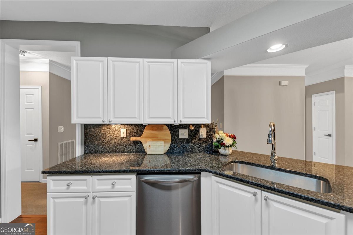 513 Sandringham Drive Alpharetta - 11
