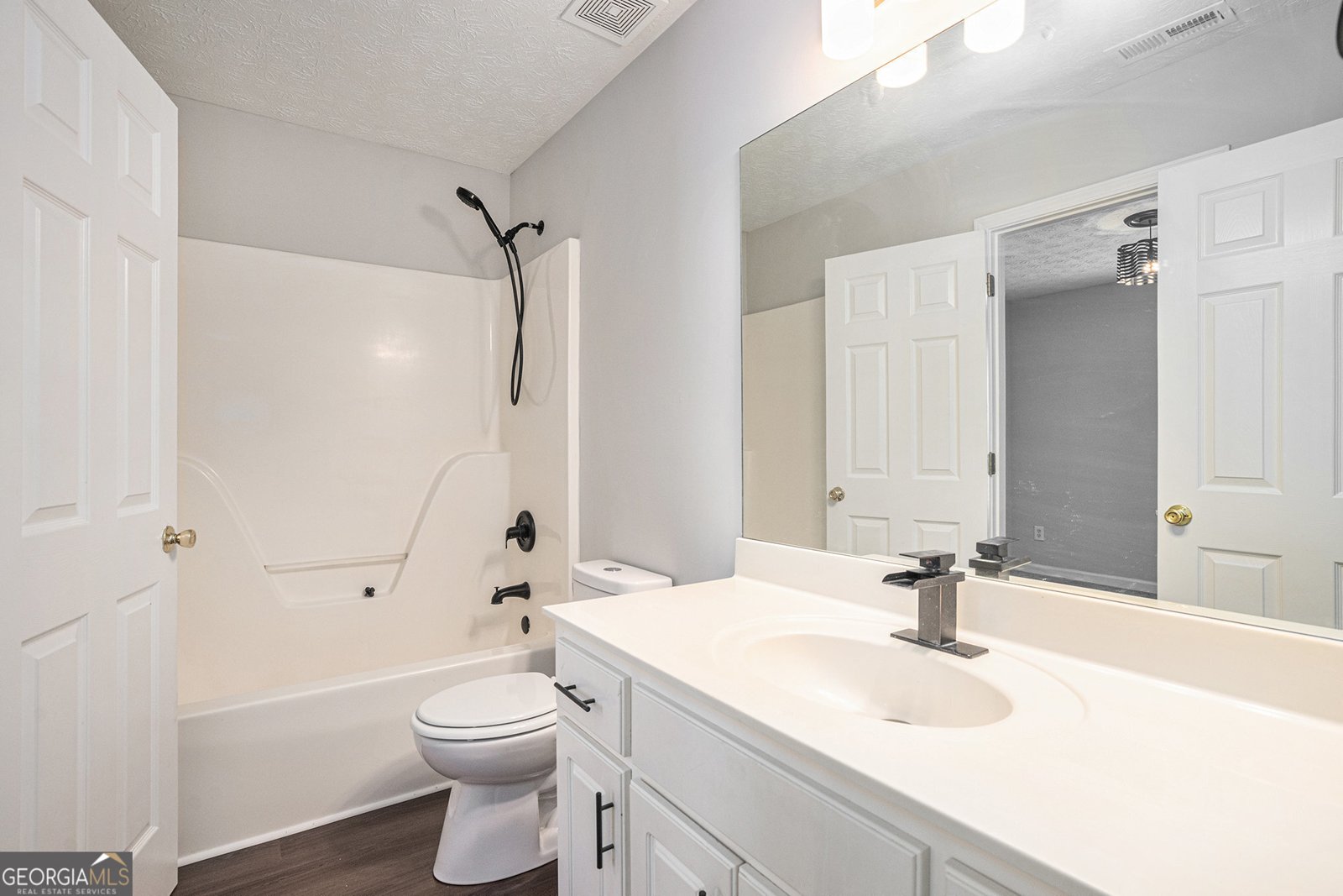 5220 Victoria Park Drive Loganville - 24