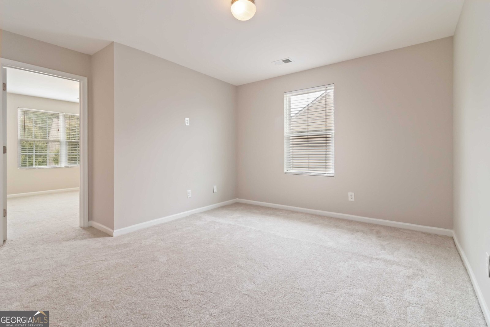2877 S Hills Riverdale - 20