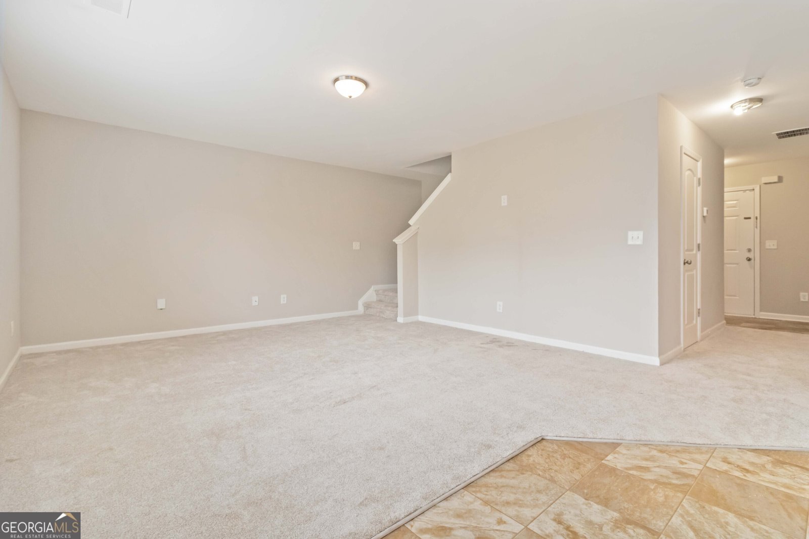 2877 S Hills Riverdale - 8