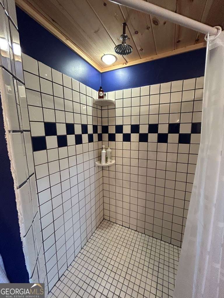 445 Twin Creeks Road Blue Ridge - 37