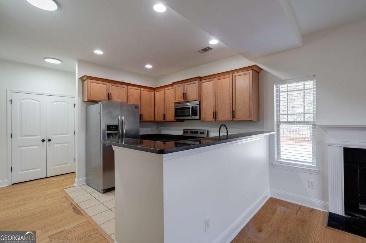 2401 Rose Palm Place Atlanta - 9