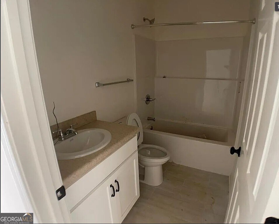 3560 WOODLAND Drive Columbus - 17