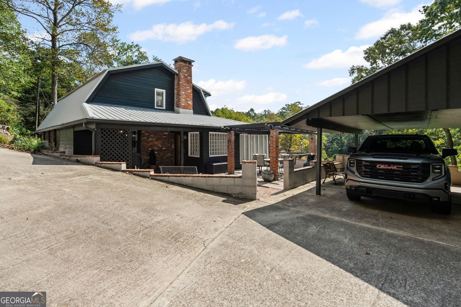 5469 Pine Forest Circle Gainesville - 2