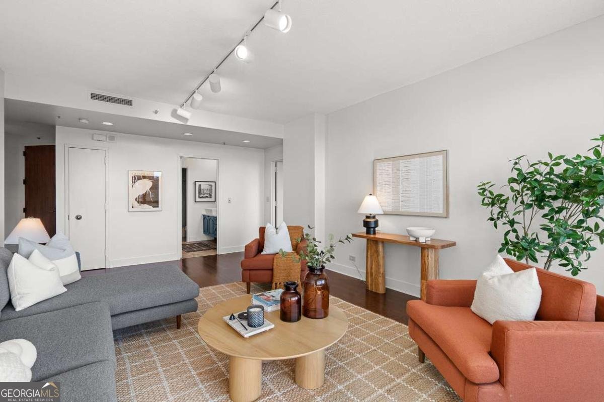 2660 Peachtree Road Atlanta - 10