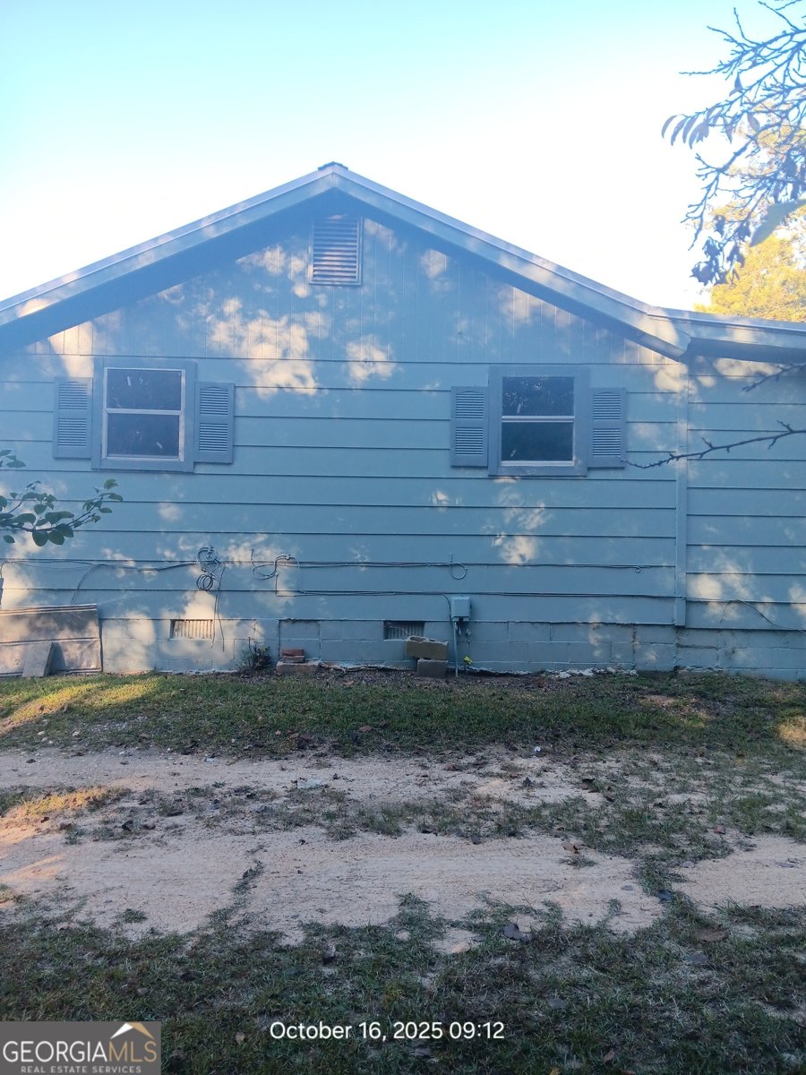 1530 Parker Road Sparta - 65