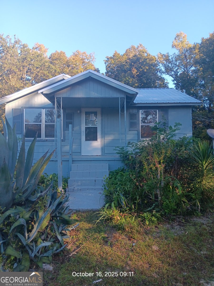 1530 Parker Road Sparta - 66