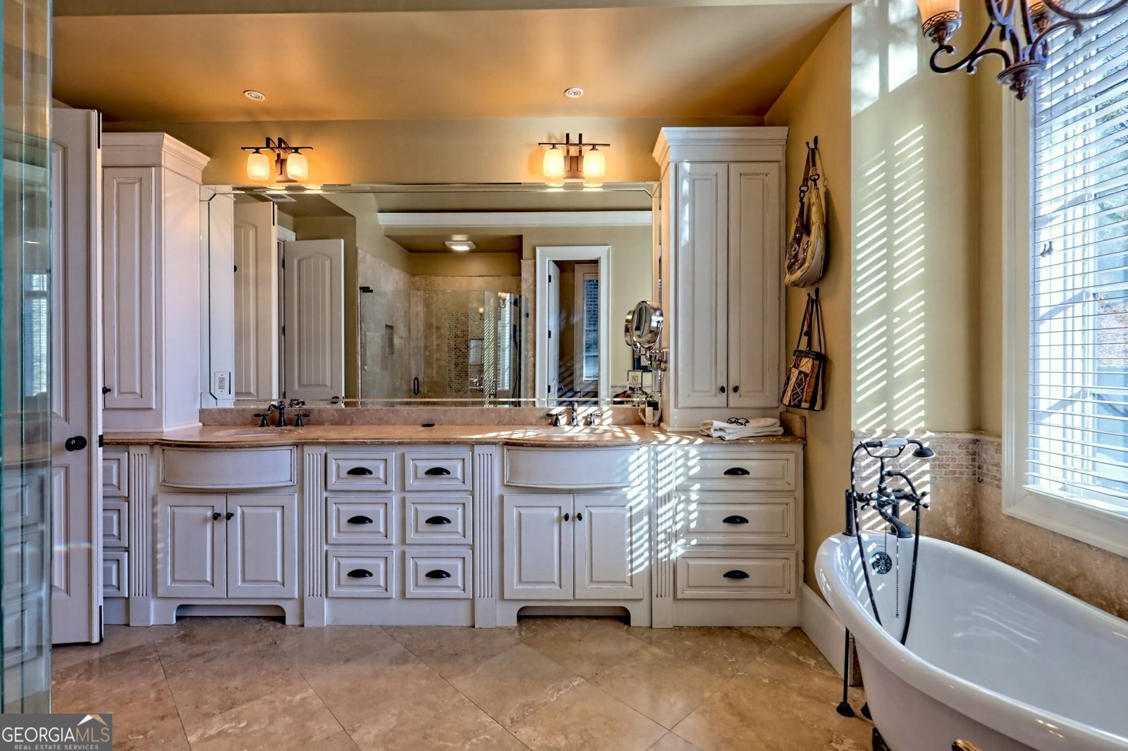 689 Waterfall Drive Clayton - 44