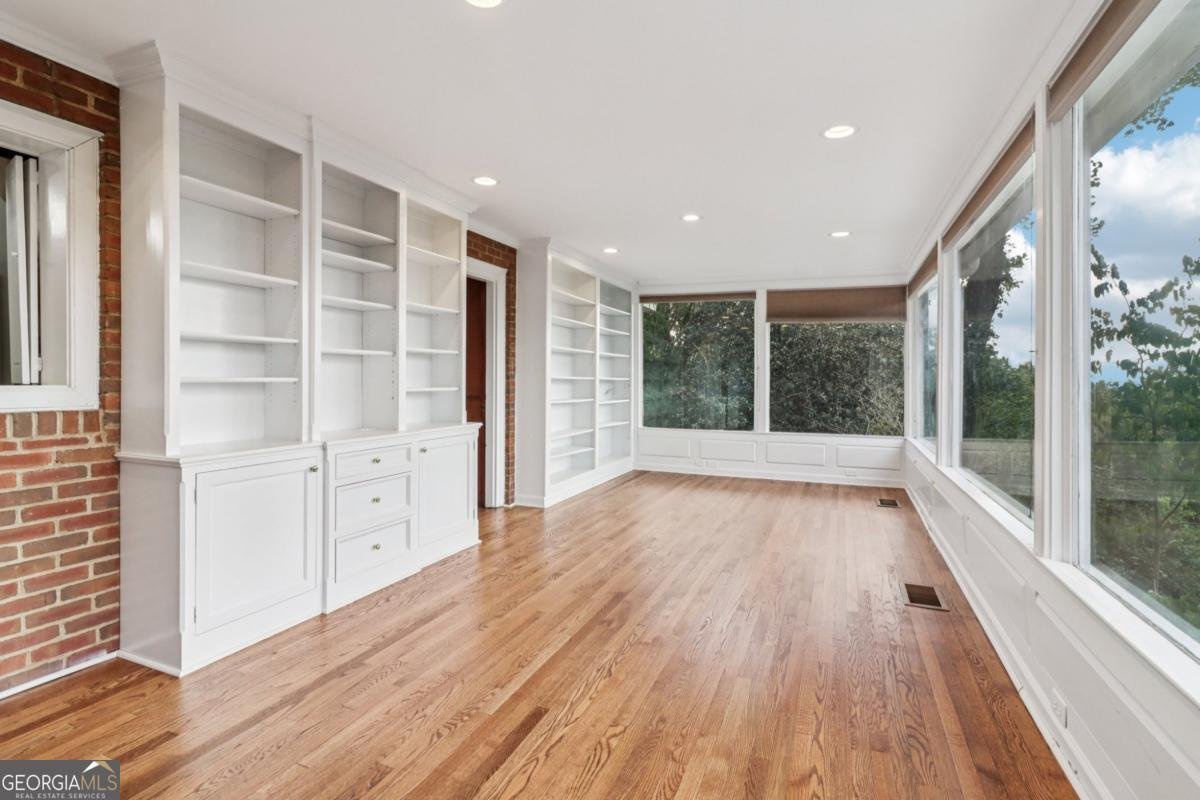 1441 Beaumont Drive Kennesaw - 1