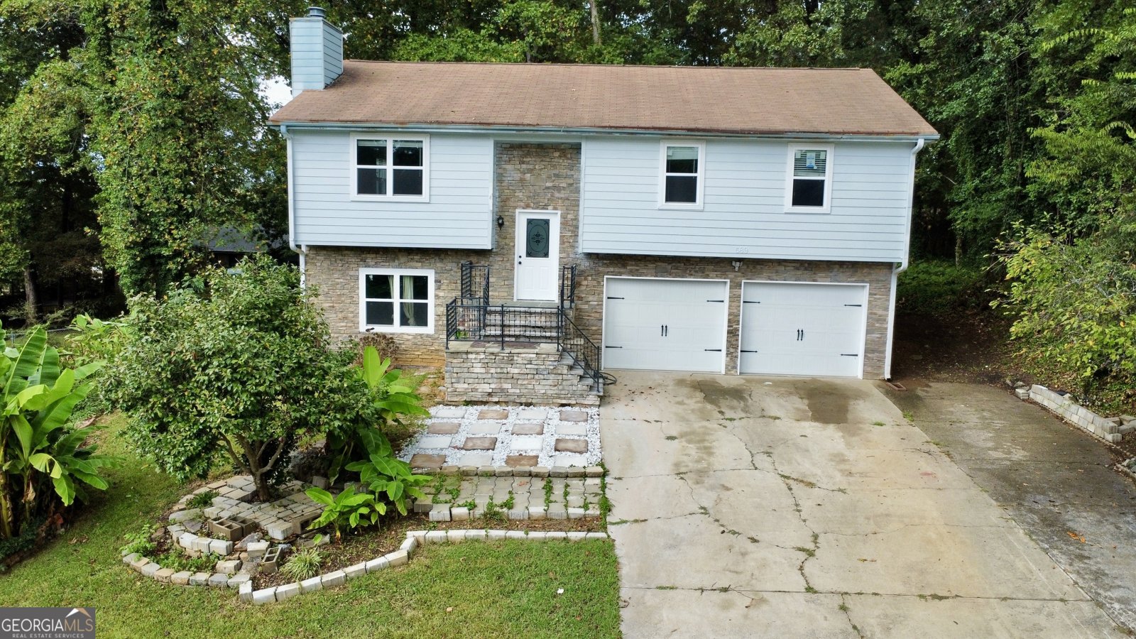 589 Whisperwill Drive Marietta - 1