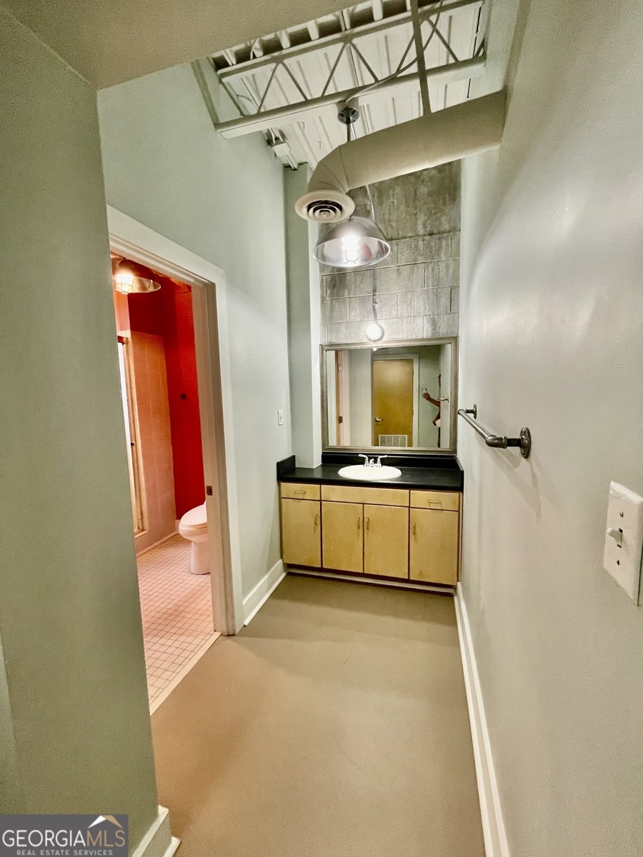 1295 Broad Street Athens - 18