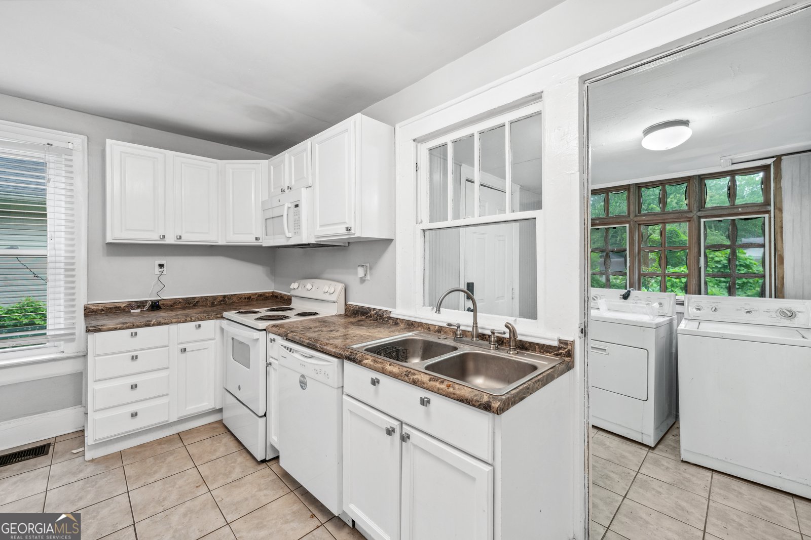 944 Deckner Avenue Atlanta - 11