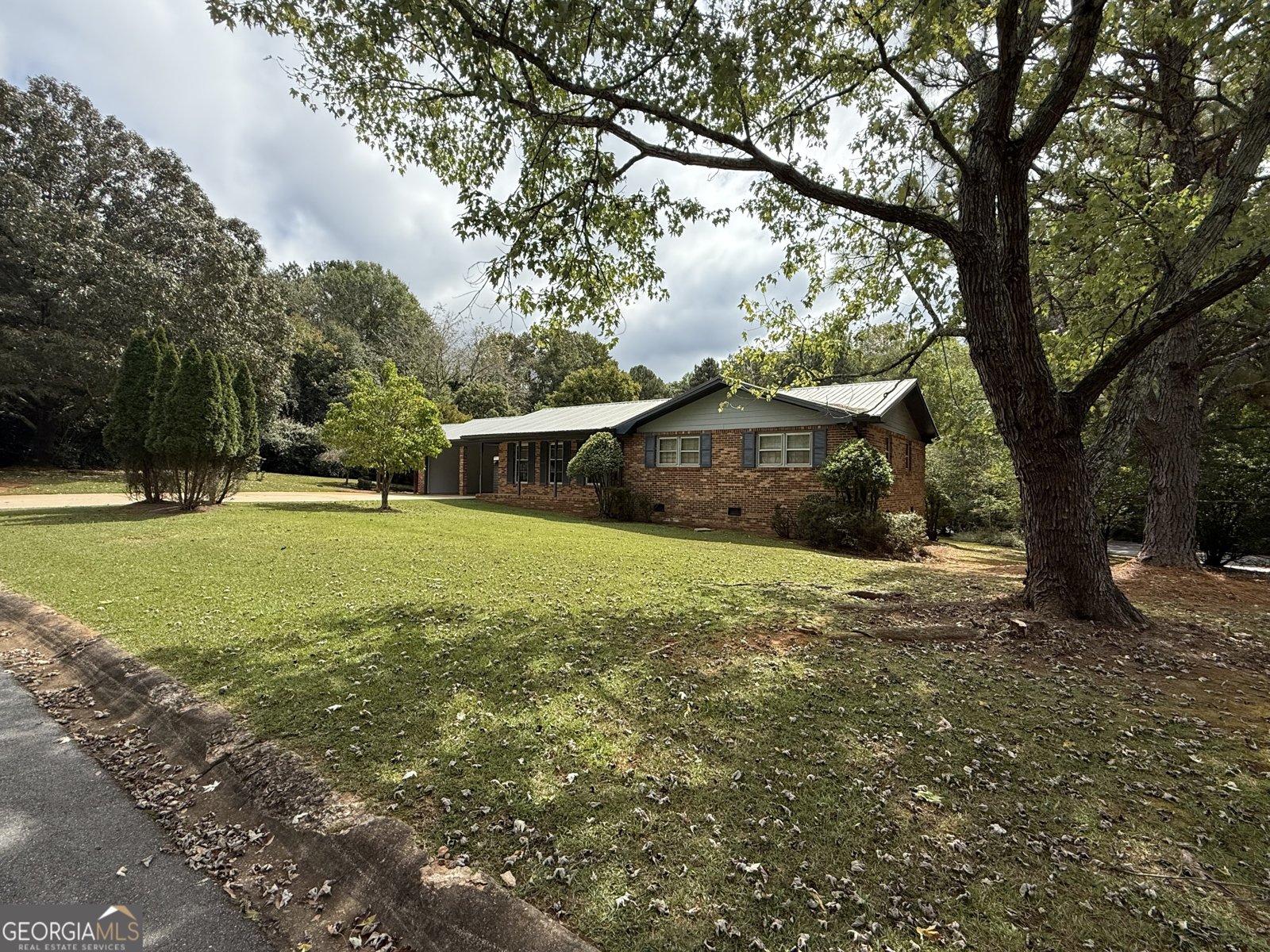 345 Richard Way Athens - 4