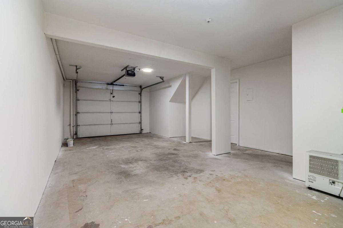 550 Stratford Green Avondale Estates - 1