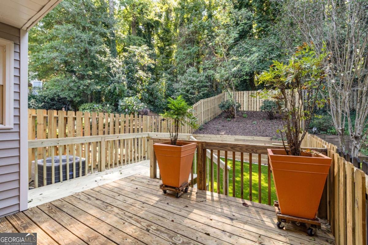 550 Stratford Green Avondale Estates - 2