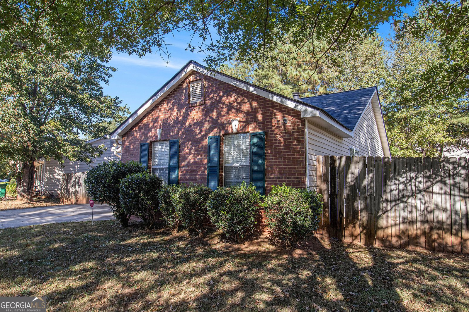 3383 Homeward Trail Ellenwood - 1