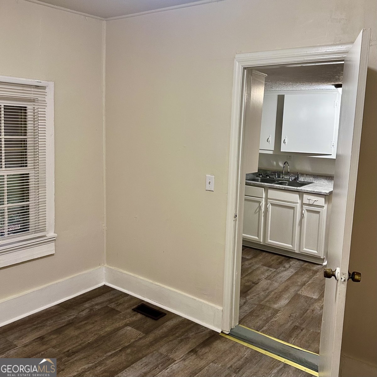 107 1st Street Barnesville - 27