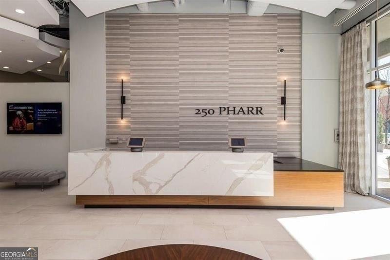 250 PHARR Atlanta - 4