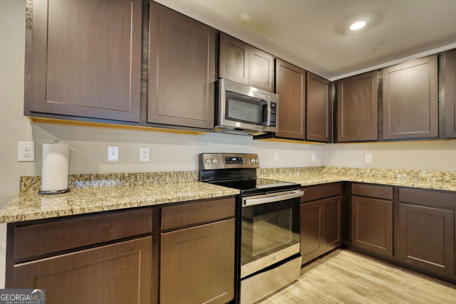 110 CHAPEL HEIGHTS Way Covington - 10