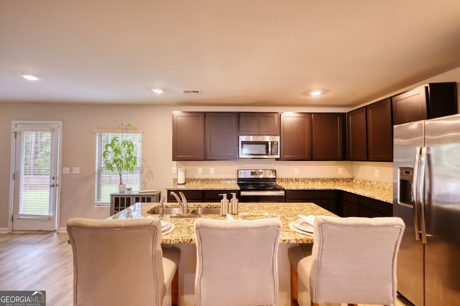 110 CHAPEL HEIGHTS Way Covington - 9