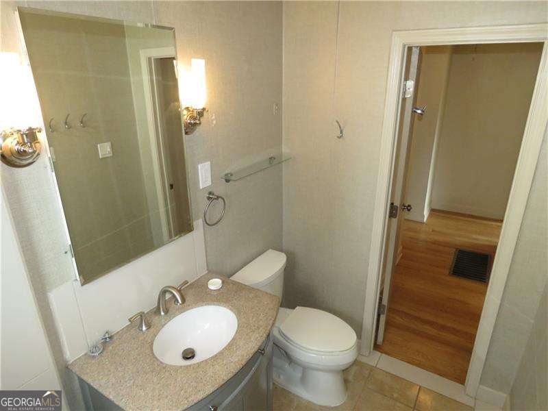 668 Kennesaw Avenue Atlanta - 16