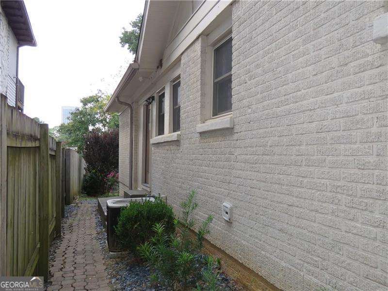668 Kennesaw Avenue Atlanta - 28