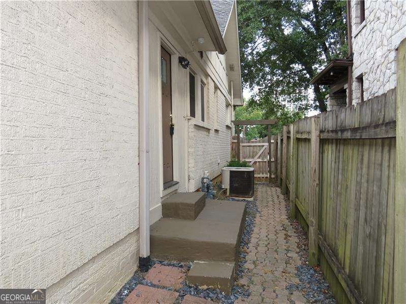 668 Kennesaw Avenue Atlanta - 29