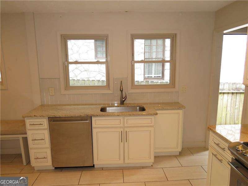 668 Kennesaw Avenue Atlanta - 9