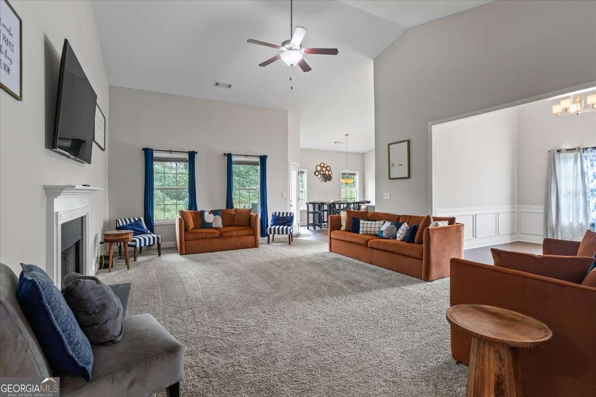 662 Carla Court Winder - 1