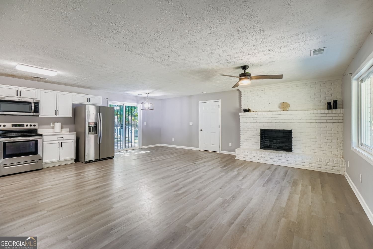 4229 Clearview Drive Douglasville - 4