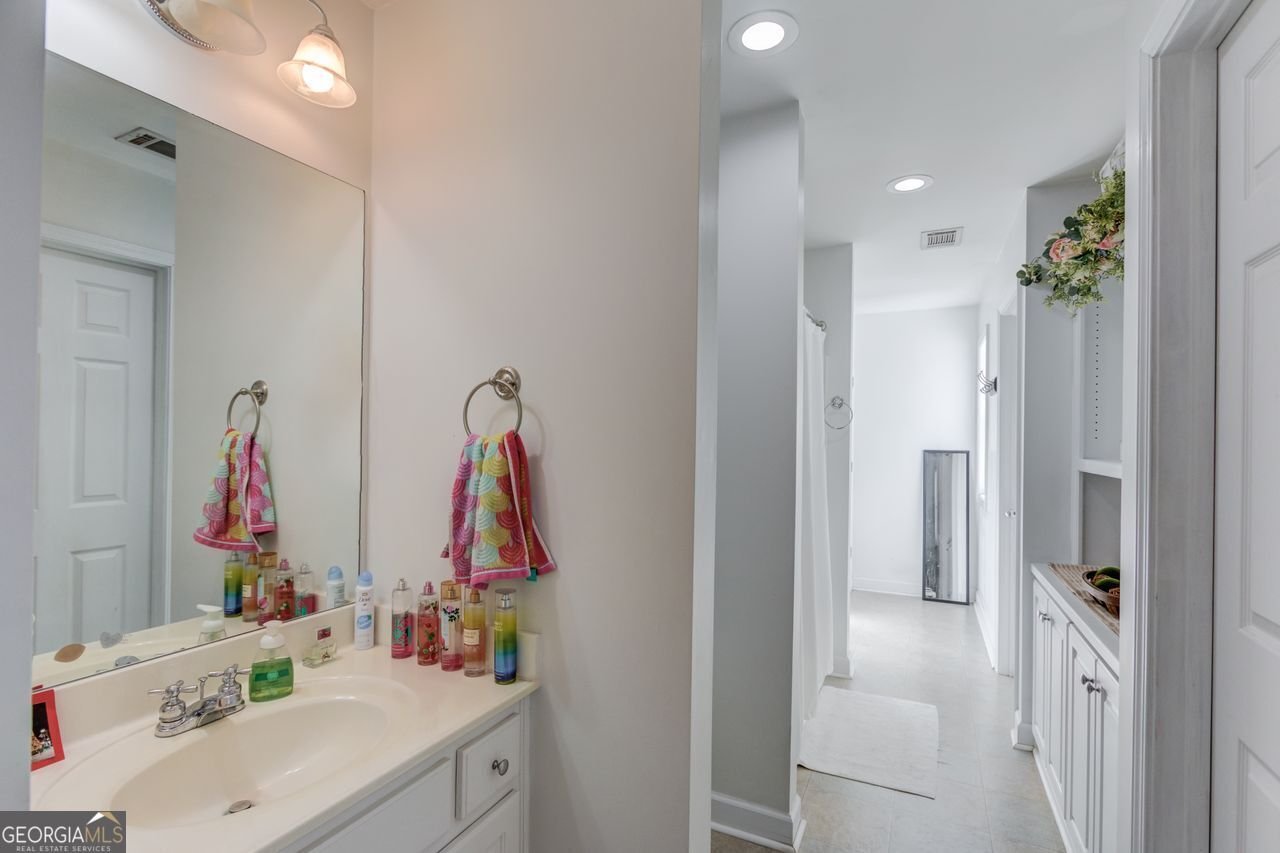 4638 COBB GRIFFIN Gillsville - 33