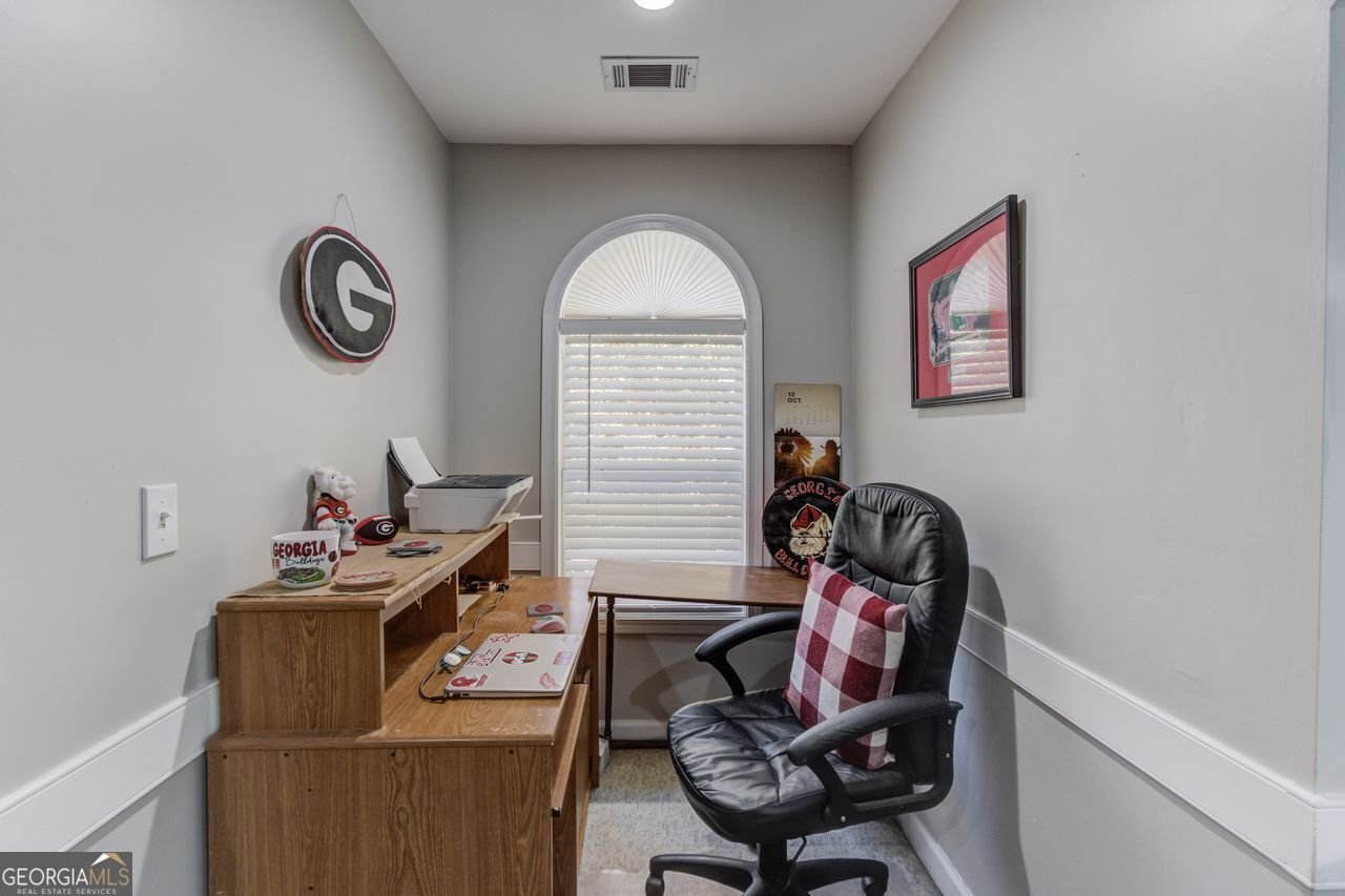 4638 COBB GRIFFIN Gillsville - 37