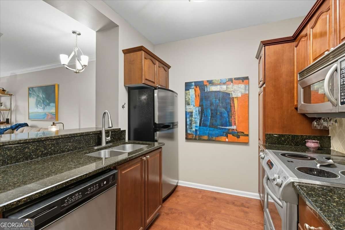 2405 River Green Drive Atlanta - 9